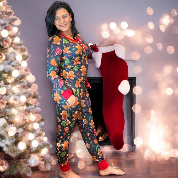 Shirley &‎ Stone Gingerbread Man Jogger Lounge Pajama Set for Women - Nightwear - Picture 6 of 16